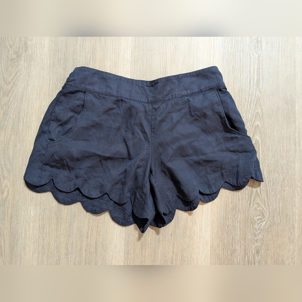 Lilly Pulitzer Black Scallop Hem Cotton Shorts